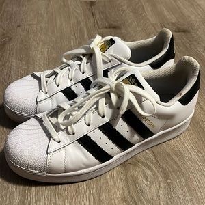 Adidas Superstar Sneakers/Shoes (Size 7.5)